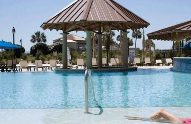Beautiful Carribean style town home.. Located in North Myrtle, North beachresort