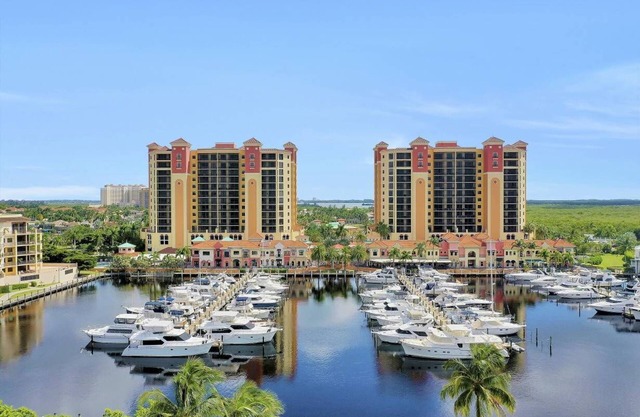 Beautiful Cape Harbour Marina 8th floor Condo