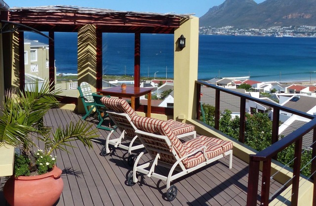 Hermosa cabaña con maravillosas vistas al mar y jardín indígena 'fynbos'