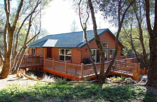 HERMOSA CABINA PERSONALIZADA EN 2O ACRES
