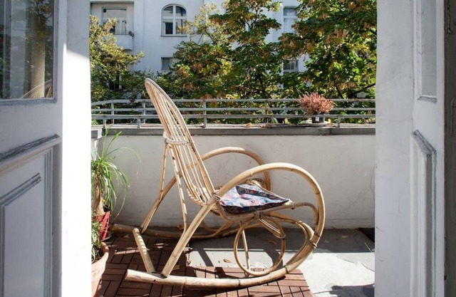 Hermoso estudio de estilo antiguo apartamento