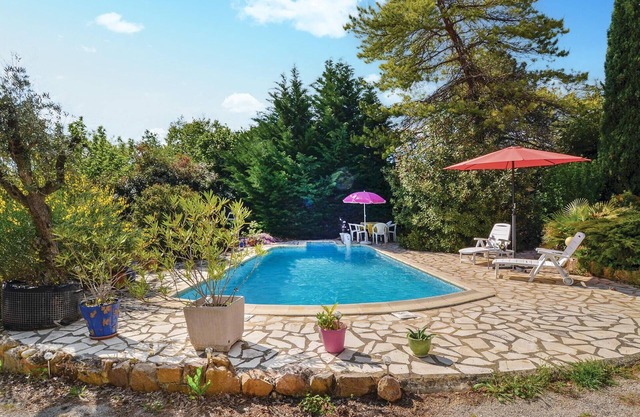 Hermosa casa en St Julien de Peyrolas