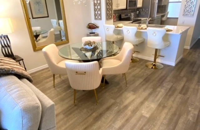 Beautiful Golf Designer Condo in Golf Village Lexington Country Club Fort Myers