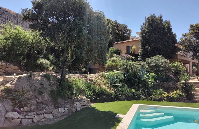 planta baja de villa (T2), a 10 minutos de Ajaccio, vista al mar, en el campo