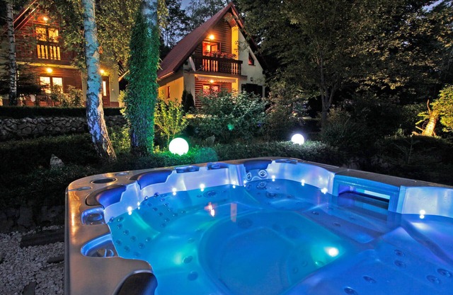 Increíble casa en Breze con jacuzzi