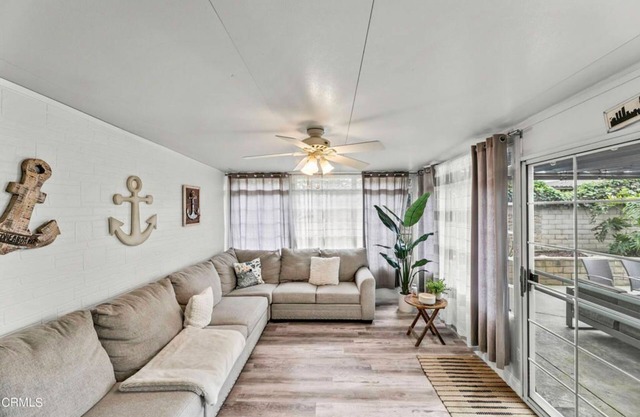 Hermosa casa para relajarse y disfrutar cerca de las tiendas y la playa de Camarillo