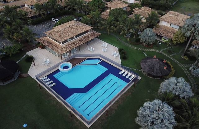 Linda casa con 4 Suites, 170m2, en Condominio Excelente y Playa a Pie en Geribá