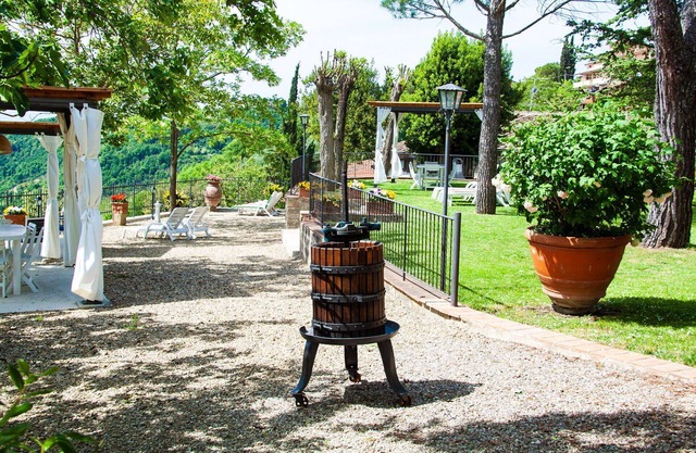 Apartamento con WIFI, A/C, TV, patio, vista panorámica, aparcamiento, cerca de Greve In Chianti