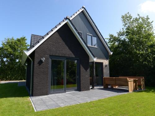 Beautiful luxurious villa situated in Den Burg