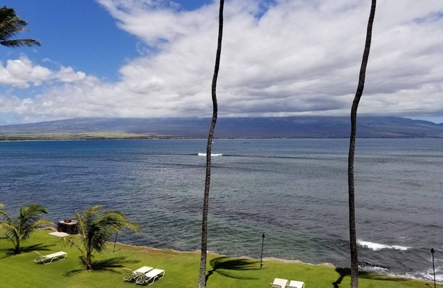 Precioso y lujoso condominio frente al mar- Gran vista, A / C, Wi-Fi, ubicación central