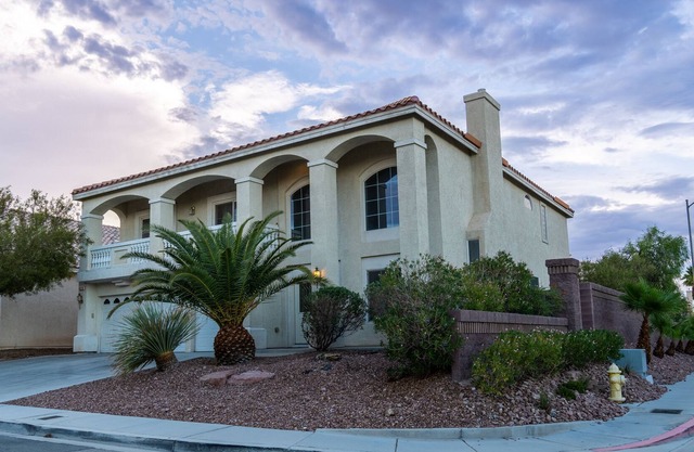 Beautiful Mansion Villa Paradise w Hot Tub
