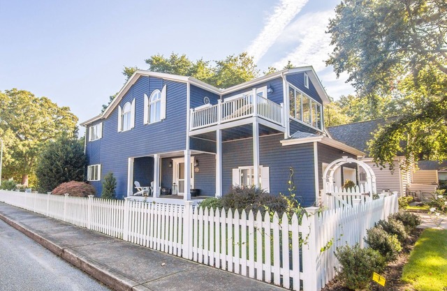 Hermosa Luxury Ocean City Beach House, recientemente renovado, a 3 cuadras de la playa!