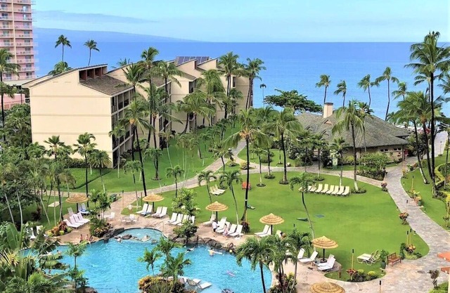 Amplio estudio panorámico con vista al mar en Kaanapali Shores Resort