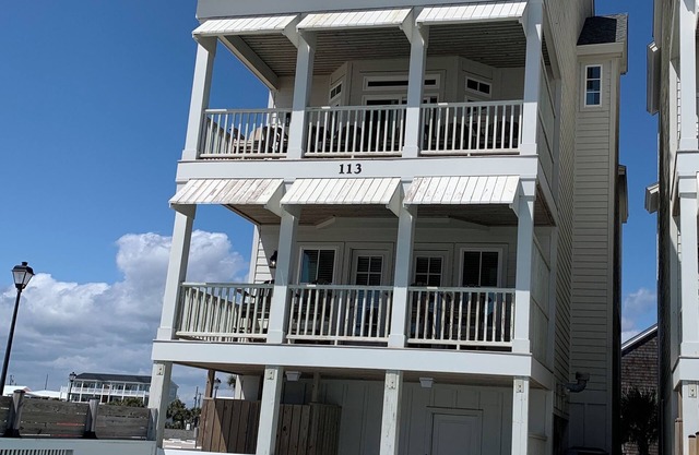 Nuevo DirectOceanfront 5 Bedroom Home Private Pool, capacidad para 12-14.