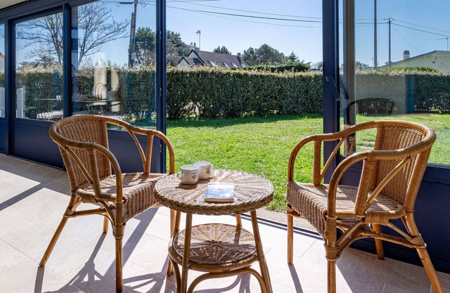 Estupenda casa de vacaciones privada con WIFI, TV, terraza, mascotas permitida y aparcamiento