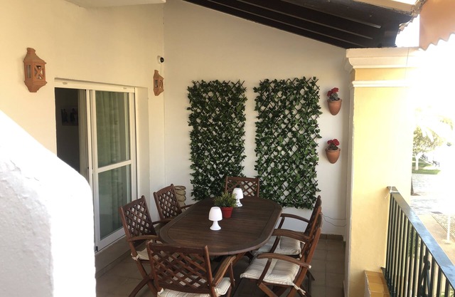 PRECIOSO ÁTICO MUY CUIDADO, TRANQUILO, SOLEADO Y PRÓXIMO A LA PLAYA