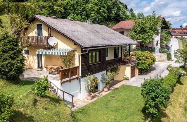 Maravillosa casa de vacaciones privada con WIFI, TV, terraza, mascotas permitida y aparcamiento