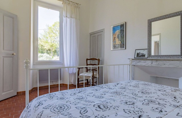 Maravillosa casa de vacaciones privada para 4 personas con TV, patio y aparcamiento