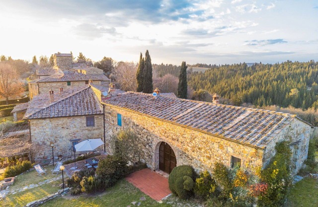 Casa de vacaciones privada con piscina, WIFI, TV, terraza, vista panorámica, aparcamiento