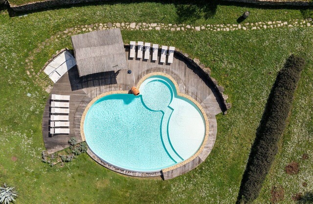 Maravillosa casa de vacaciones privada con piscina privada, jacuzzi, A/C, WIFI, TV, patio