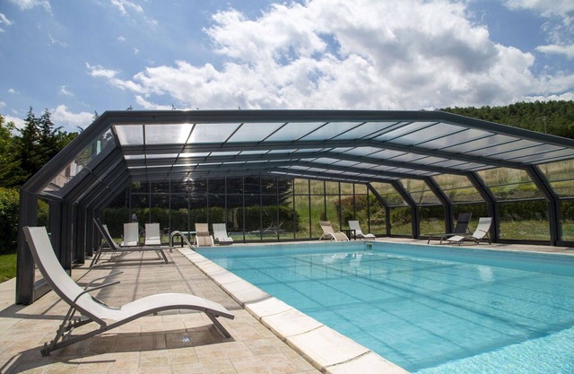 Casa de vacaciones privada con WIFI, piscina privada, TV, terraza, vista panorámica, aparcamiento