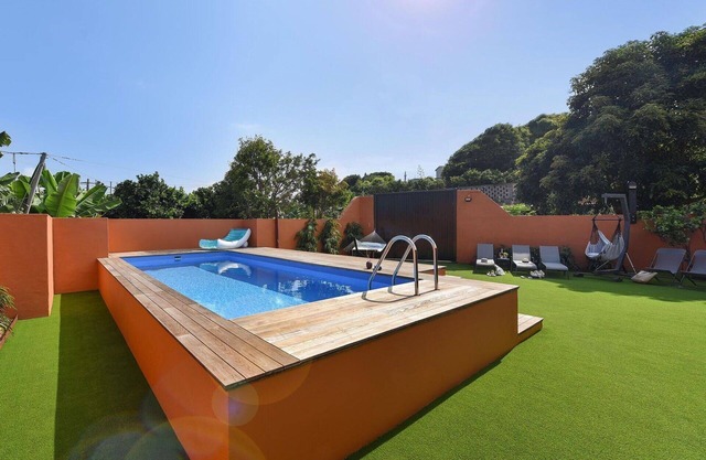 Preciosa casa de vacaciones privada con piscina privada, WIFI, TV, patio y aparcamiento