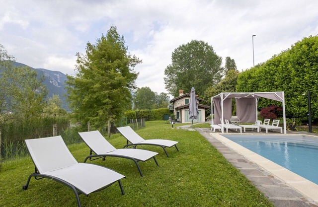 Estupenda casa de vacaciones privada con A/C, piscina privada, WIFI, TV, patio, aparcamiento
