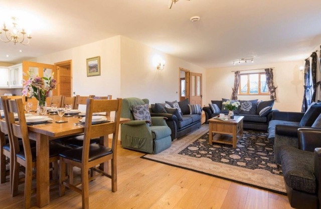Maravillosa casa de vacaciones privada para 10 personas con WIFI, TV, patio y aparcamiento
