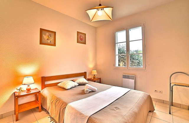 Maravillosa casa de vacaciones privada con WIFI, TV, terraza, mascotas permitida y aparcamiento