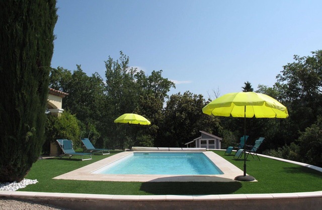 Preciosa casa de vacaciones privada con piscina privada, WIFI, TV, terraza y aparcamiento
