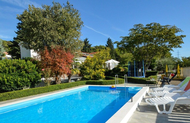 Preciosa casa de vacaciones privada con piscina privada, A/C, WIFI, TV, terraza y aparcamiento