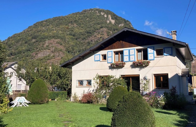 Bel cita retro, Luchon PH Av jardín, muy tranquila, ideal para la familia