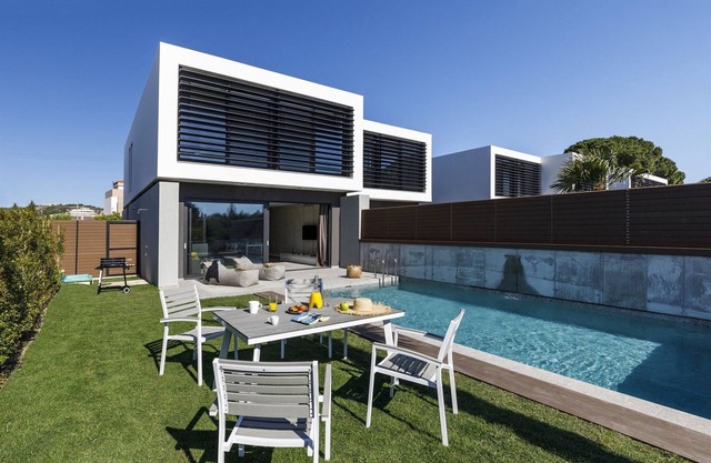 Villa de 3 dormitorios en Rodas con piscina privada | Eleutheriou Benizelou