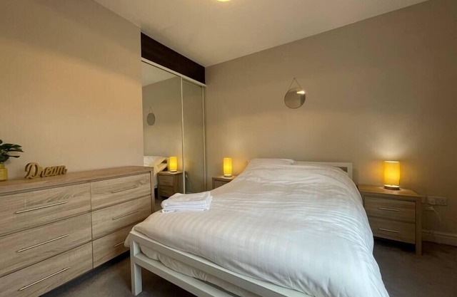 Beautiful Split Level One Bedroom Apartment on