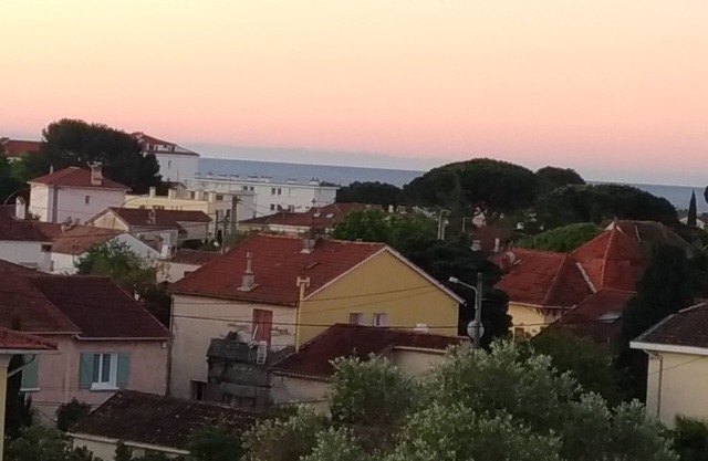Beautiful T3 sea view, 700m from the beaches