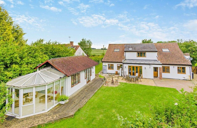 Maravillosa casa de vacaciones para 12 personas con WIFI y mascotas permitida