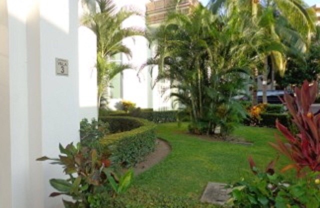 Hermosa Villa en Paradise Village