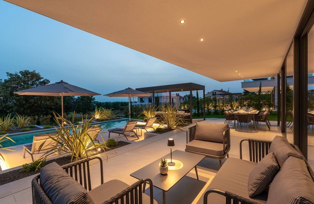 Beautiful Villa Parenzo IV with pool in Porec