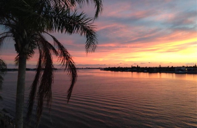 ¡NUEVO EN HOMEAWAY! 2BR, unidad de condominio de 2 baños en la tranquila bahía de Boca Ciega