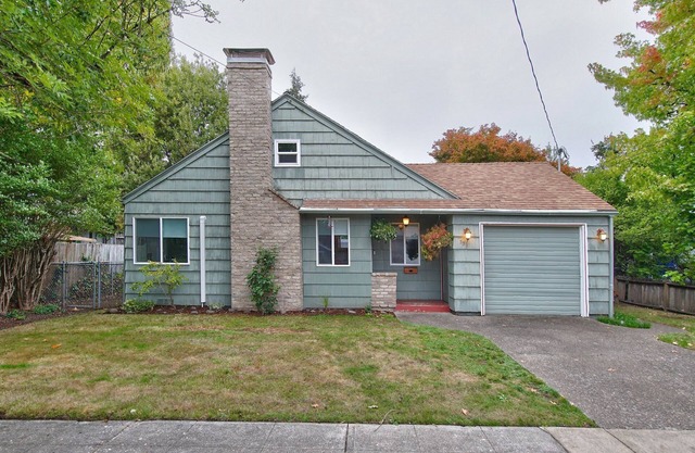 Beautifully Renovated | Close to Downtown