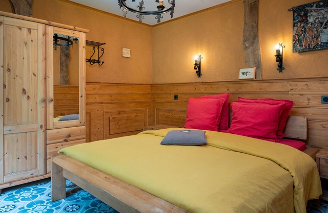 Bed and Breakfast 'Galaad' with Shared Terrace, Shared Garden and Wi-Fi