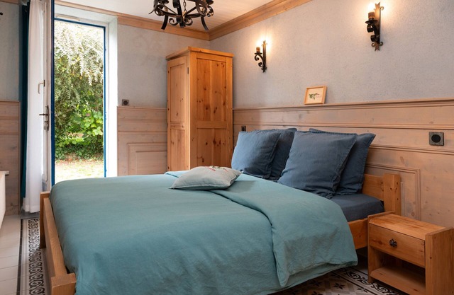 Bed and Breakfast 'Perceval' with Shared Terrace, Shared Garden and Wi-Fi