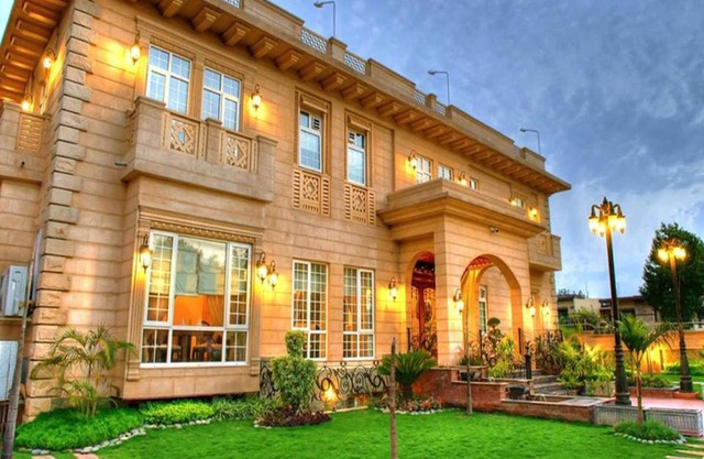 Bella Hotel