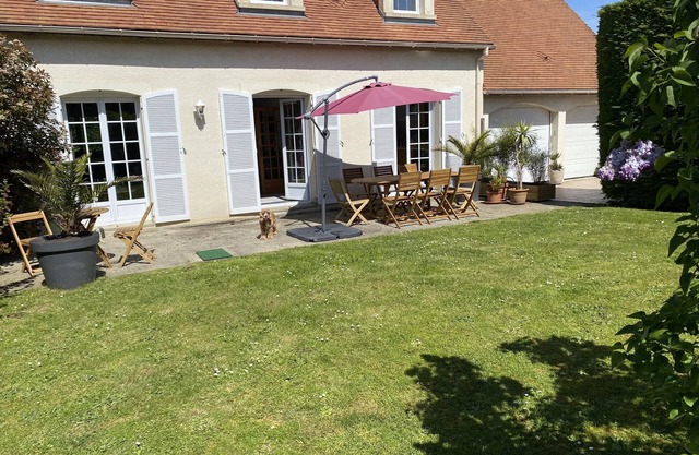 Belle Maison Située Idéalement Pour la Visite des Plages du Débarquement