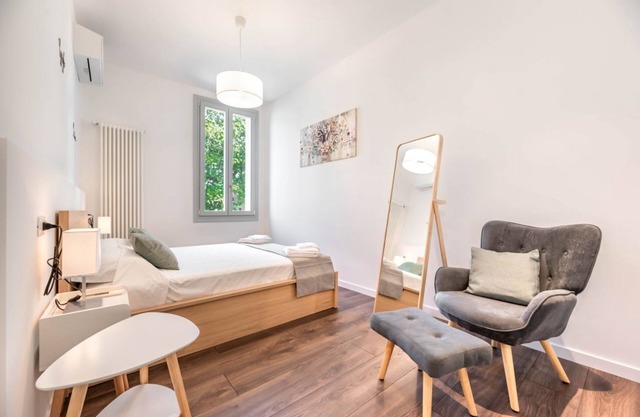 Belzoni Newly refurbished flat - Private parking
