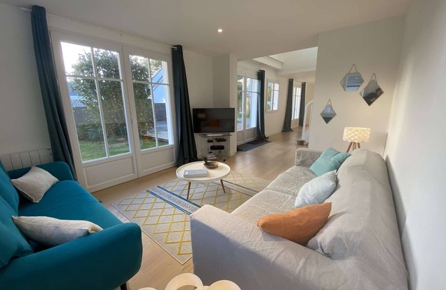 Bénodet, quiet, beautiful and large 3 stars house with enclosed garden