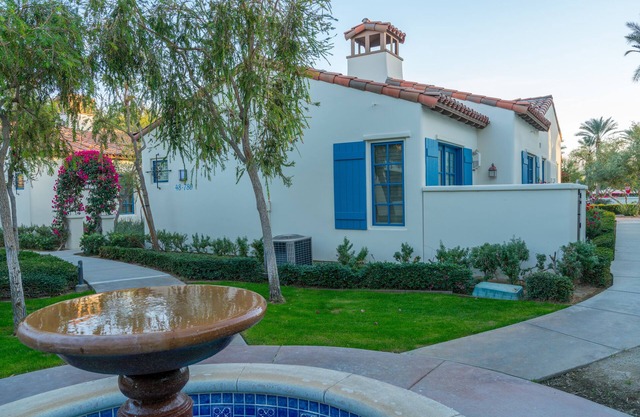La mejor ubicación, villa de un solo nivel cerca de la casa club y la piscina principal