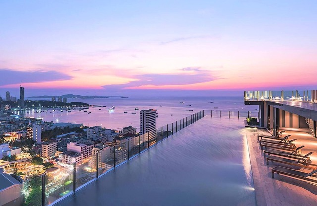 Best Pool with 360 View of Pattaya & Best Location