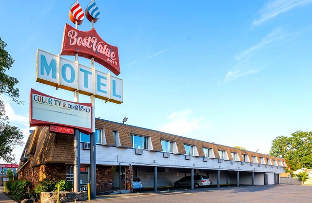 Best Value Inn by OYO Portland OR South East