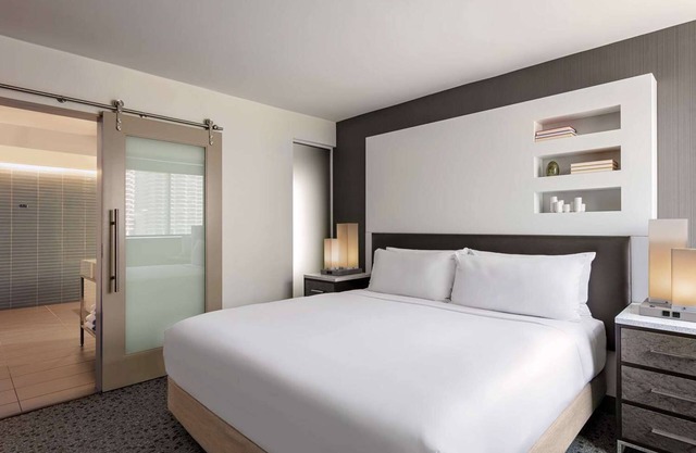 Best Value, Quality Stay! Pets Allowed, Close to Chicago Riverwalk and The Cove